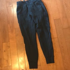 Lulu Sweatpants